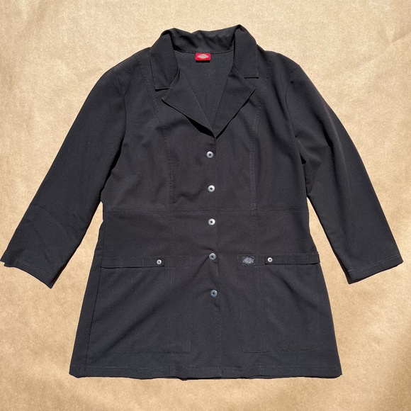 Dickies Tops - Dickies Women's Black Lab Coat/Scrub Top size Medium